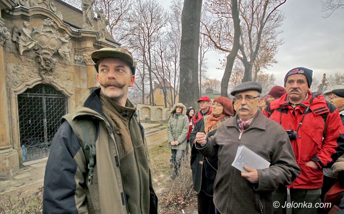 JELENIA GÓRA: Chcą zamknąć park przy sanktuarium