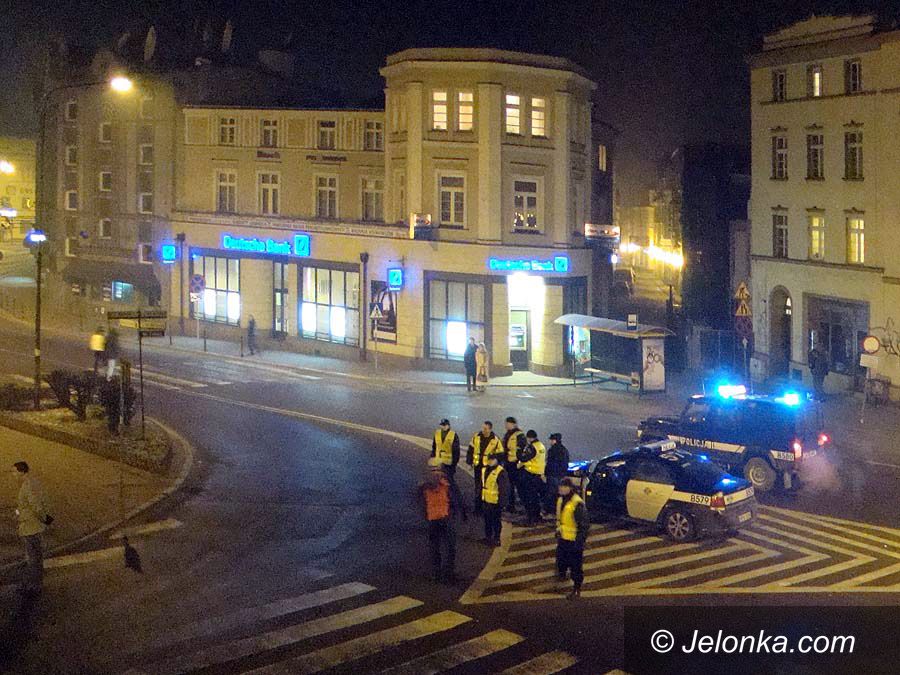 JELENIA GÓRA: W szampańską noc atak na strażników miejskich