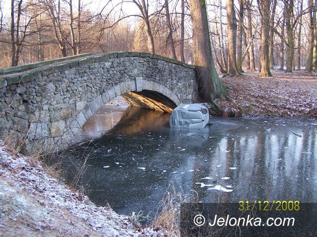 JELENIA GÓRA: Niszczą Park Norweski