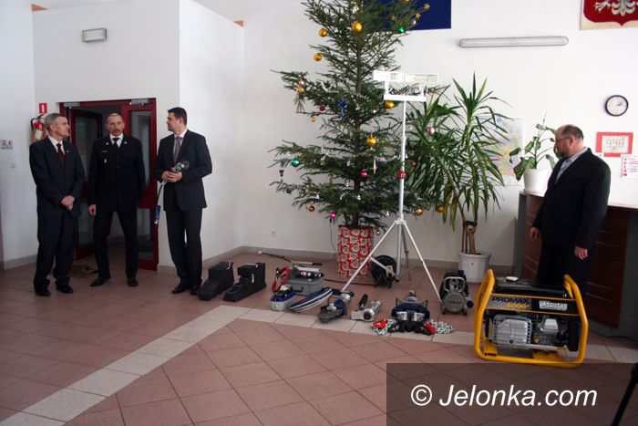 JELENIA GÓRA: Podarunek WORD–u wspomógł strażaków