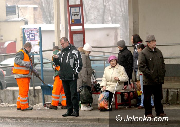 JELENIA GÓRA: Na przystankach czyściej i bez brei
