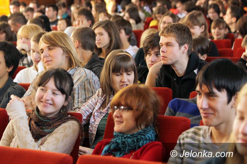 JELENIA GÓRA/KRAJ: Optymiści&#8217;89 – bez strachu przed przyszłością?