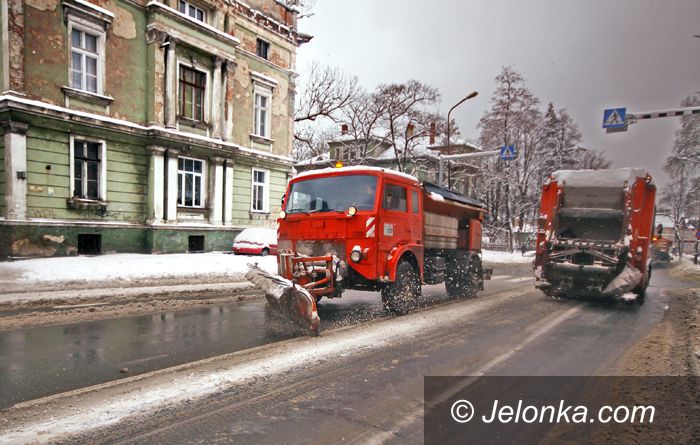 JELENIA GÓRA: Oby do wiosny! – życzą sobie drogowcy