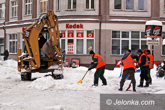 JELENIA GÓRA: Precz ze śniegiem, ale tylko ze śródmieścia