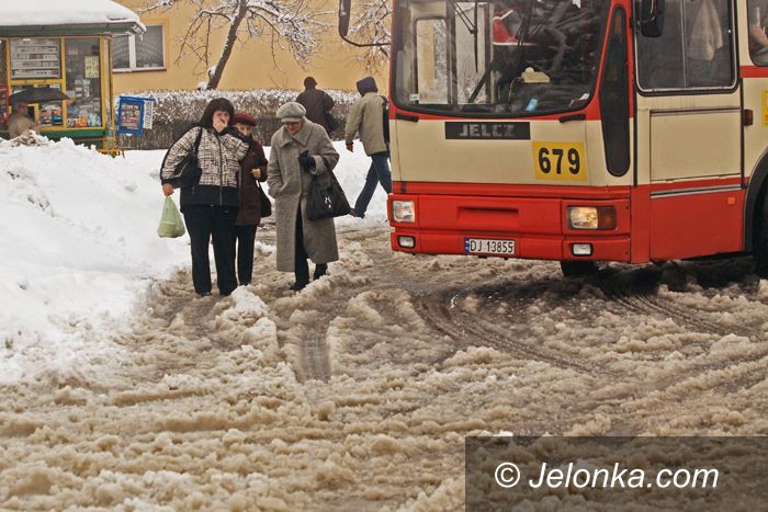JELENIA GÓRA: Zima kontratakuje