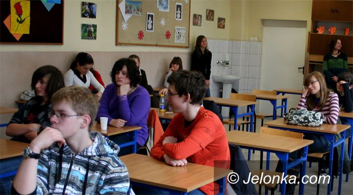 JELENIA GÓRA: Z angielskim za pan brat