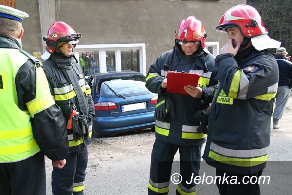 Jelenia Góra/Jagniątków: Wskutek drogowej fuszerki groźnie w Jagniątkowie