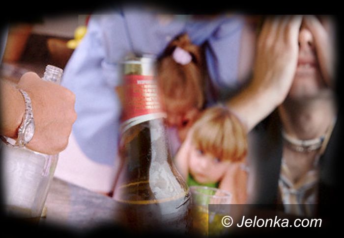 JELENIA GÓRA: Bo tatuś z mamusią za dużo wypili