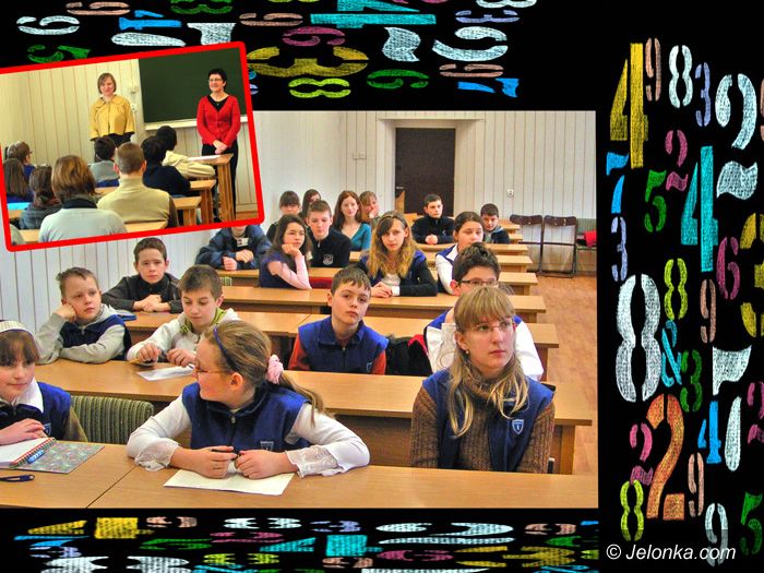 JELENIA GÓRA: Nie zabłądzili w labiryncie potęg i liczb