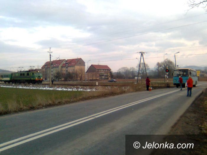 JELENIA GÓRA: O krok od katastrofy, czyli horror na przejeździe