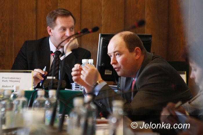 JELENIA GÓRA: Gorąca sesja o kredycie w kryzysie