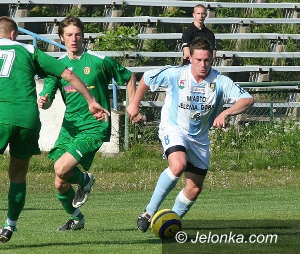 JELENIA GÓRA/KRAJ: Łukasz Kowalski w czołówce najlepszych strzelców