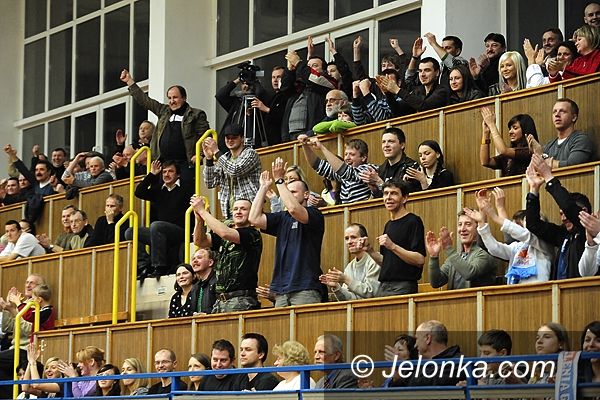JELENIA GÓRA: Hala przy Sudeckiej do liftingu