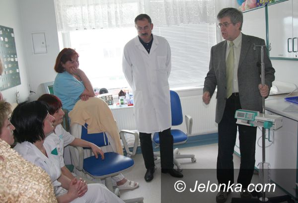 Jelenia Góra: Pompa infuzyjna za bombki