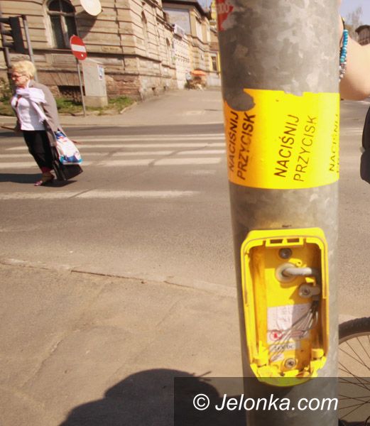 JELENIA GÓRA: Inteligentne światła nie dla nerwowych...