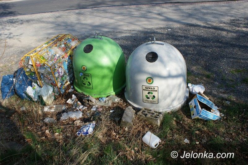 JELENIA GÓRA: Podrzucanie brudów pod Chojnikiem