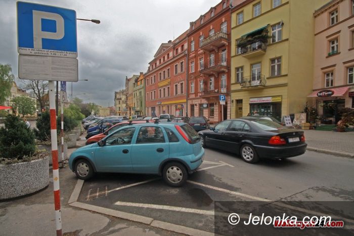 JELENIA GÓRA: Automaty mogą zastąpić parkingowych