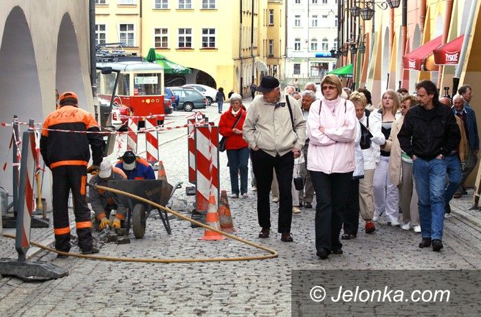 JELENIA GÓRA: Kostka w Rynku będzie większa
