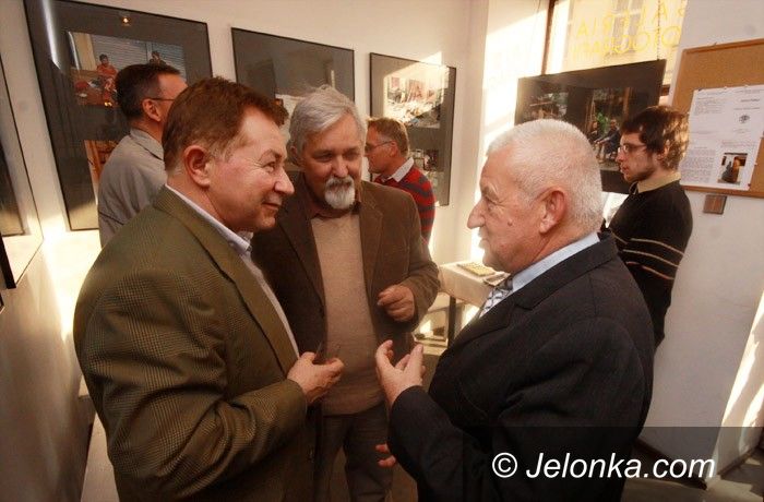 JELENIA GÓRA: Egzotyczne migawki Janiny Peikert – video