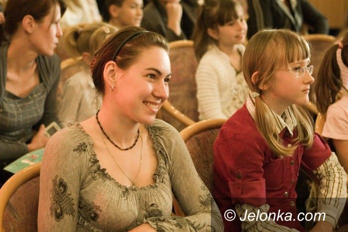 JELENIA GÓRA: Odbył się finał konkursu „Bezpieczniej z prądem”