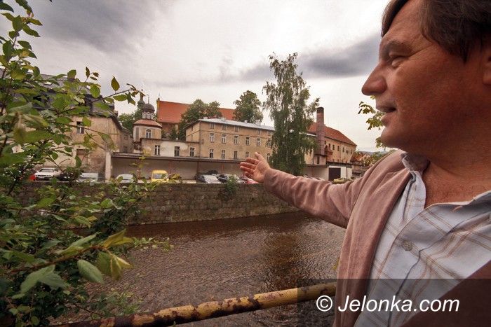JELENIA GÓRA: Zdrój niewykorzystanych możliwości – video