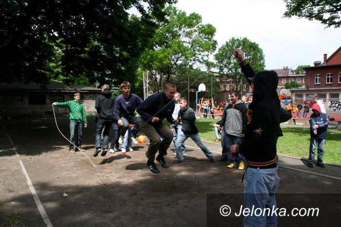 JELENIA GÓRA: W „jedynce” nauka z ludzką twarzą