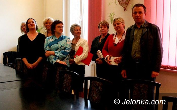 JELENIA GÓRA: Debatowali o handlu ludźmi