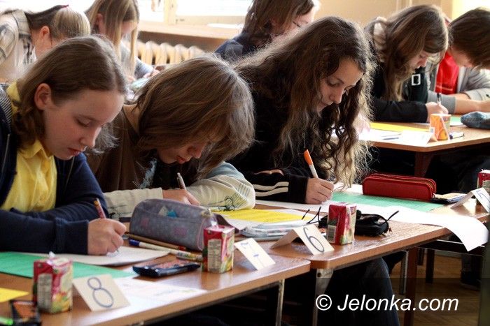 JELENIA GÓRA: Zakochani w królowej nauk