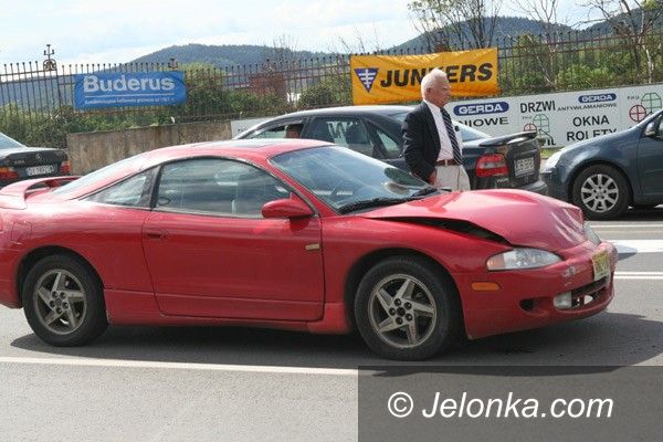 Jelenia Góra: Kraksa koło MZK