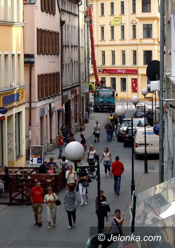 JELENIA GÓRA: „Dyskoteka”, czyli wolno–ć Tomku w swoim domku