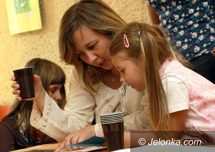JELENIA GÓRA: Taniec radości małych akademików