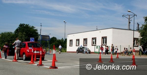 JELENIA GÓRA: Prawo jazdy: szybciej i mniej stresów