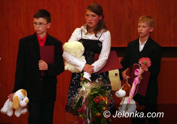 JELENIA GÓRA: Brawa dla dyplomantów z muzycznej