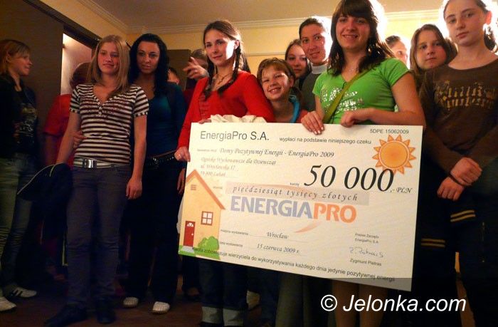 JELENIA GÓRA: Z pozytywną energią do dzieci
