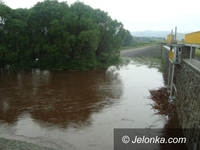 JELENIA GÓRA: Ogłosili alarm dla miasta Jelenia Góra