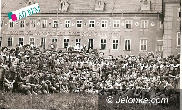JELENIA GÓRA: Fotozagadka z Jelonki z wydawnictwem AD REM