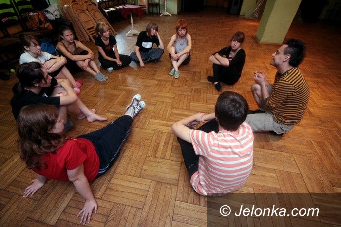 JELENIA GÓRA: Bilety do raju, czyli selekcja