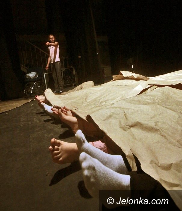 JELENIA GÓRA: „Lato w teatrze”: echa walki
