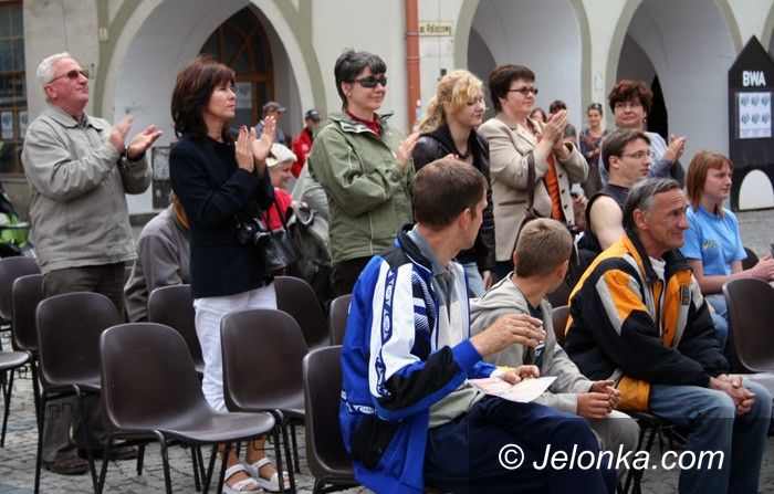 JELENIA GÓRA: Ratuszowe lato w klasycznych rytmach