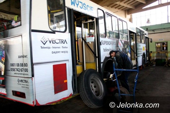 JELENIA GÓRA: Autobusy (nie) do jazdy