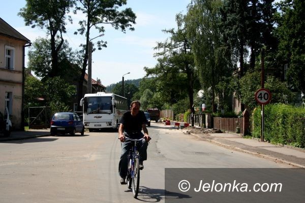 JELENIA GÓRA: Poczekamy na drogi rowerowe