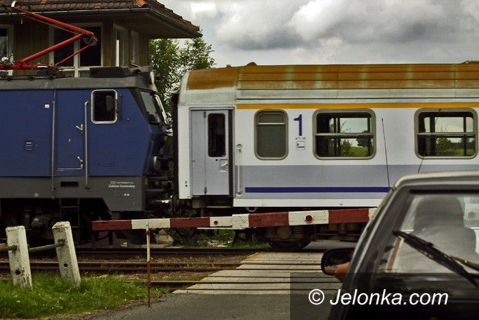 JELENIA GÓRA: Do Warszawy bez „Karkonoszy”