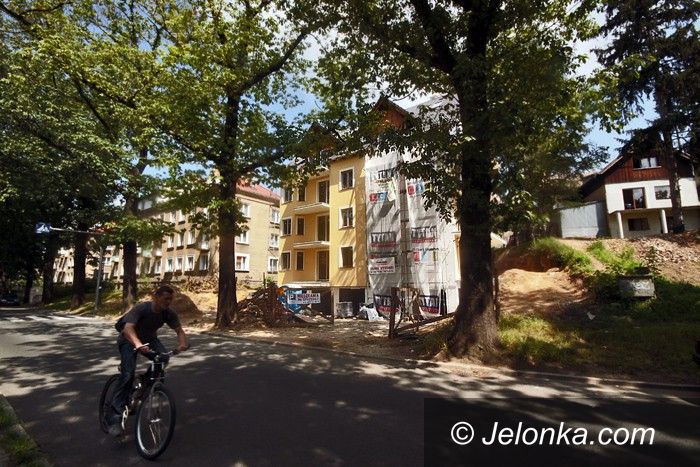 JELENIA GÓRA: Przy Słowackiego gęściej i&#8230; ładniej