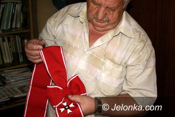 JELENIA GÓRA: Pod zegarem odznaczenia za walkę z sowietami