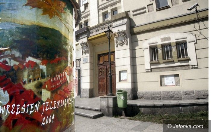 JELENIA GÓRA: Wrzesień Jeleniogórski na plakacie