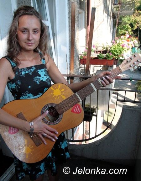 JELENIA GÓRA: Dzięki Czytelnikowi Stachu ma gitarę