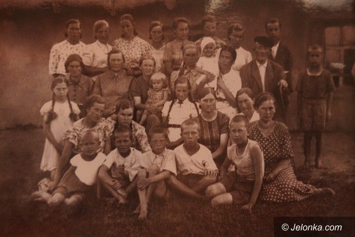 JELENIA GÓRA: Syberyjskie drogi prowadzą do książnicy