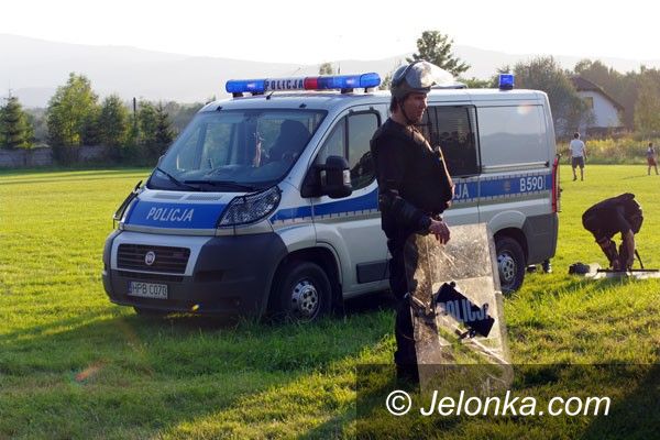 JELENIA GÓRA: O krok od rozróby kiboli