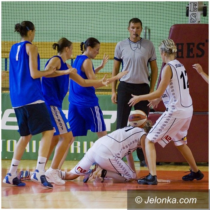 Jelenia Góra - SP 10: Finepharm zdobywa kolejne doświadczenie z sąsiadem z Czech  – fotoreportaż
