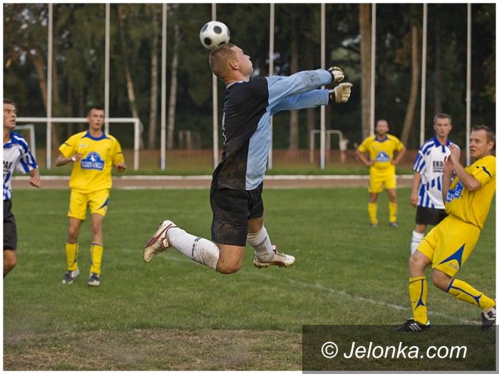 JELENIA GÓRA/ Cieplice: Łatwa wygrana Pub–Gola – fotoreportaż